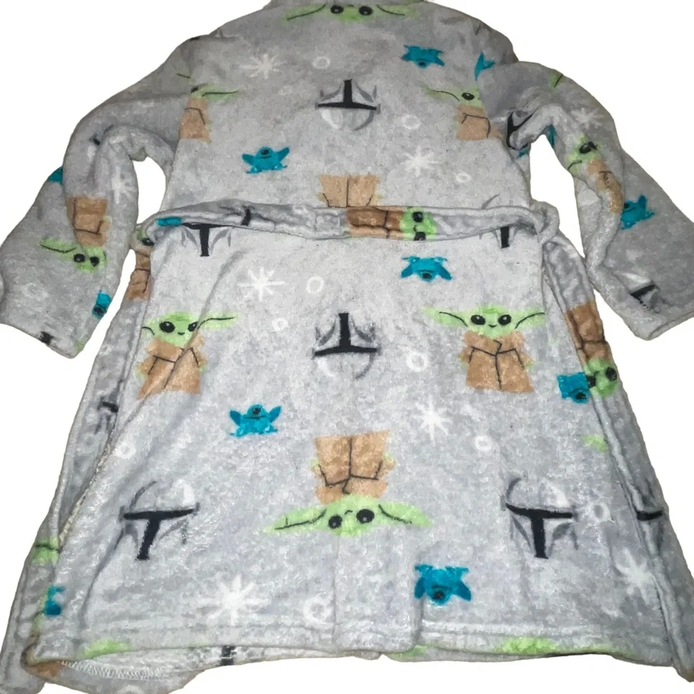 Star Wars Youth Fleece Robe Grey Green Baby Yoda Size 8 ( M) Unisex Soft Warm - Picture 2 of 4